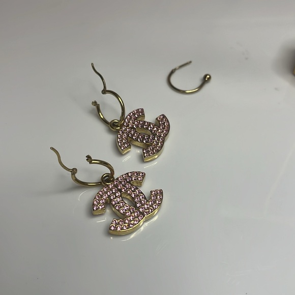 CHANEL 2002 SPRING CRUISE PINK EARRINGS - Picture 4 of 8